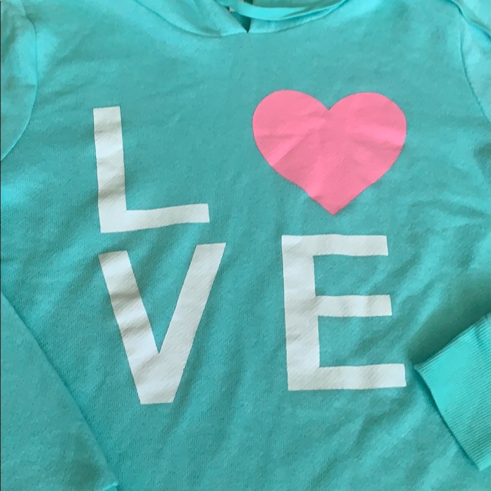 L💓ve Sweater - Picture 2 of 3
